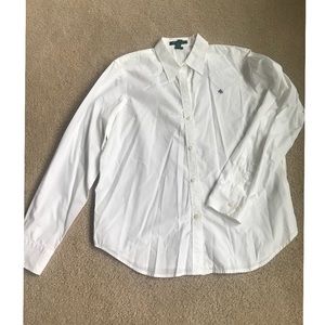 WHITE RALPH LAUREN BUTTON DOWN LONG SLEEVE SHIRT!